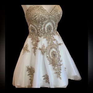 XL- Dancing Queen- Champagne Gold Tulle Beaded Formal Prom Wedding Dress